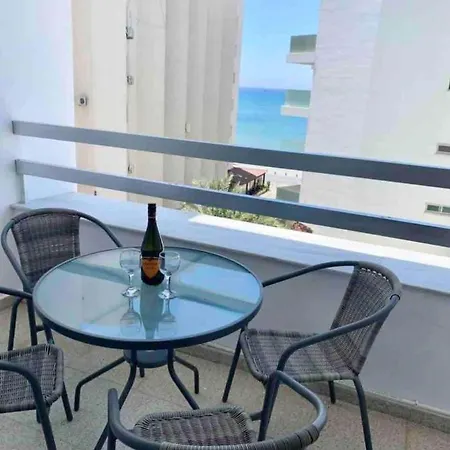 Emma Sea View Suite Apartmán Larnaca